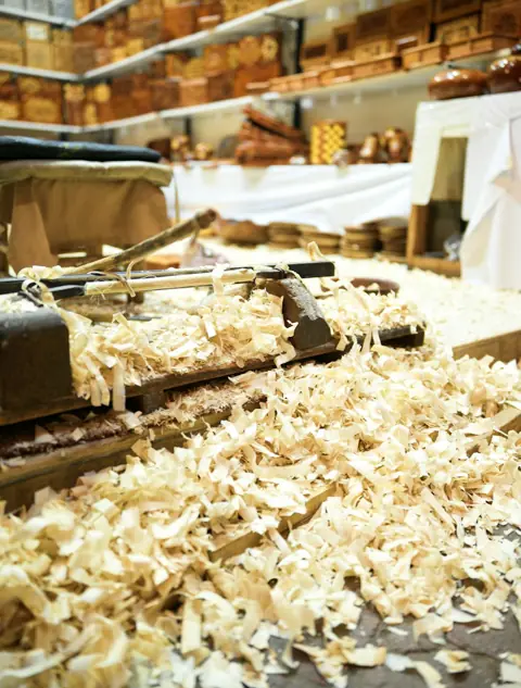 طاولة خدمة ديال النجارة